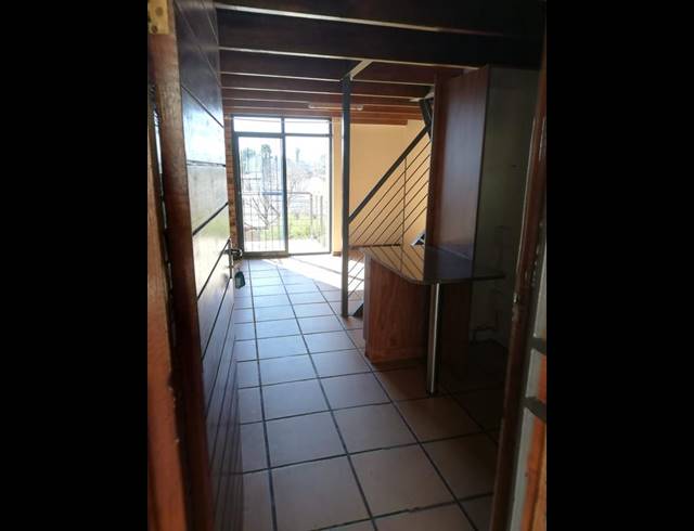 1 BEDROOM PROPERTY TO RENT IN DASSIE RAND